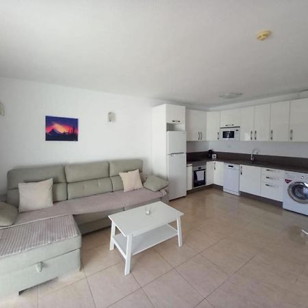 Victoria Court 2 - Lovely Apartment 65 Лос-Крістіанос Екстер'єр фото