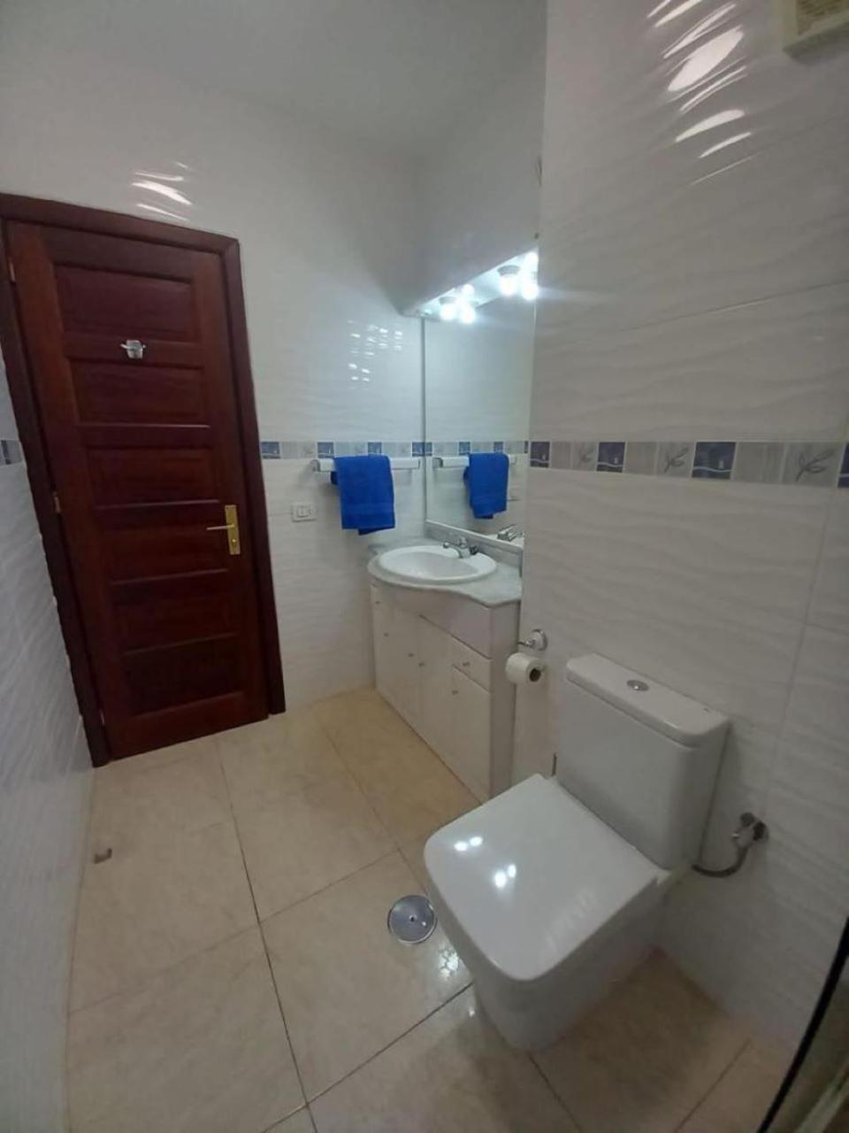 Victoria Court 2 - Lovely Apartment 65 Лос-Крістіанос Екстер'єр фото