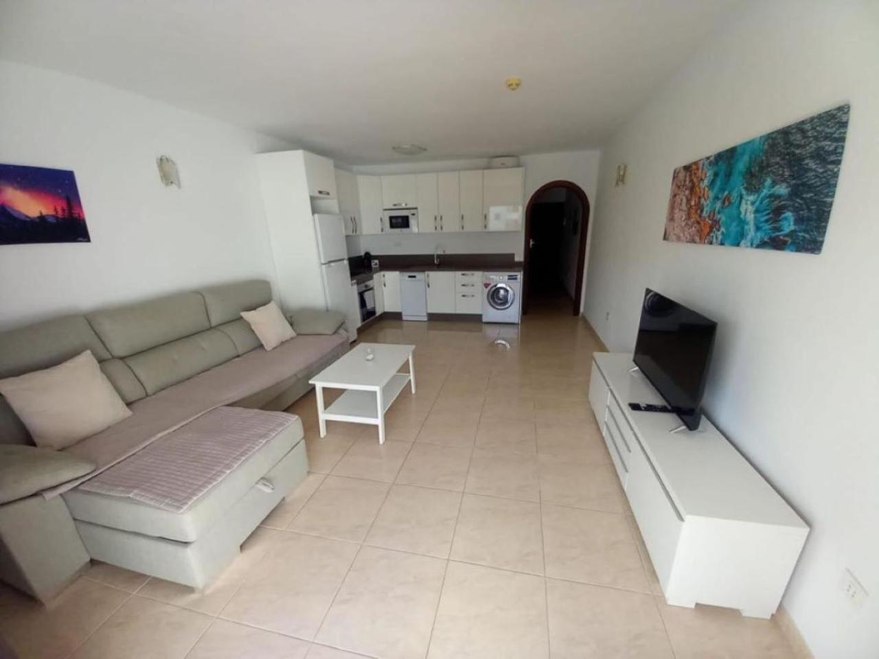 Victoria Court 2 - Lovely Apartment 65 Лос-Крістіанос Екстер'єр фото