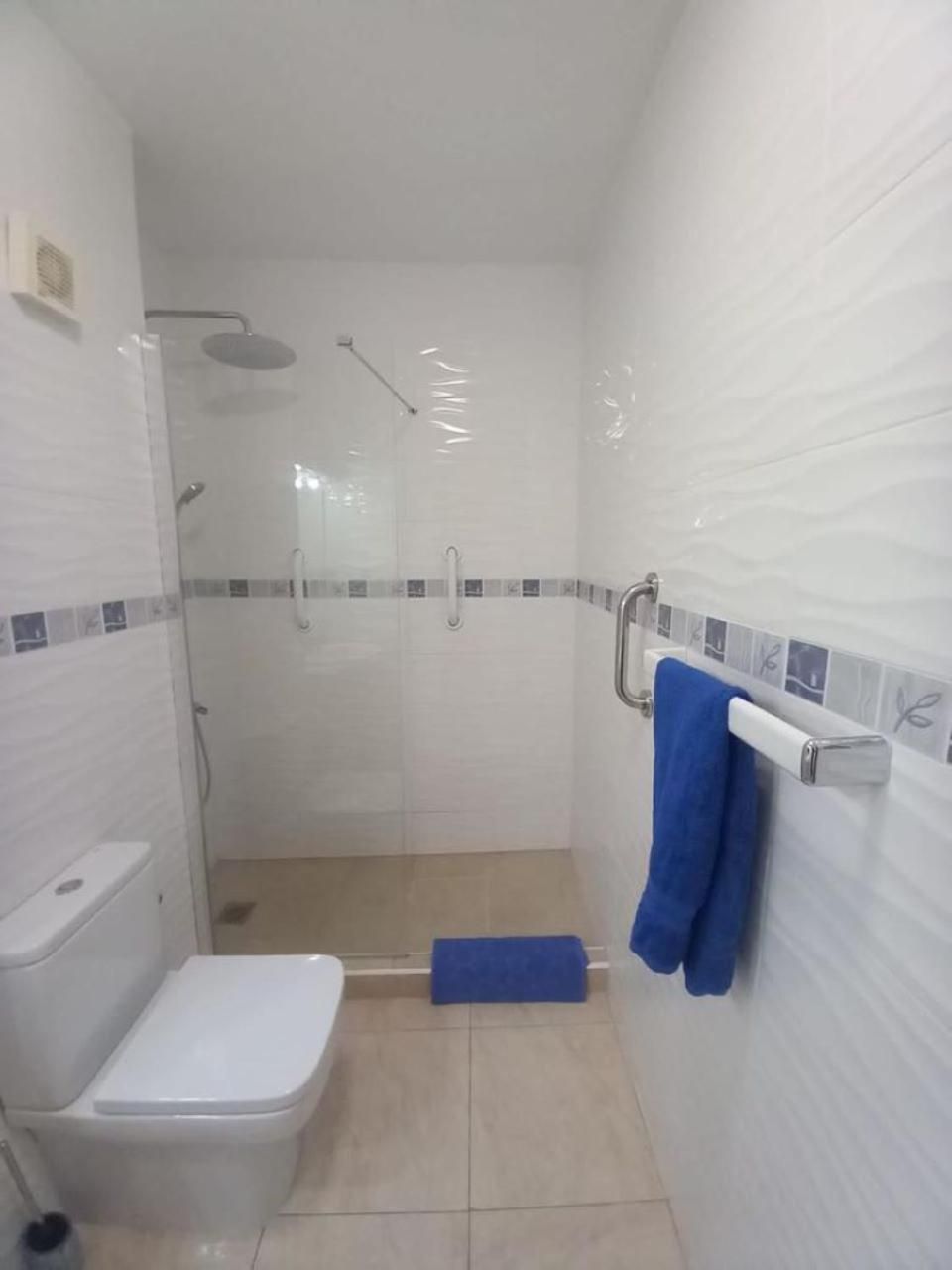 Victoria Court 2 - Lovely Apartment 65 Лос-Крістіанос Екстер'єр фото